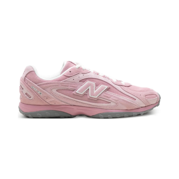 New Balance 204L - Pastel pink