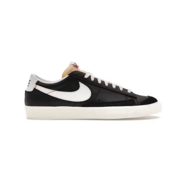 Nike Blazer Low '77 Vintage - Black/White-Sail